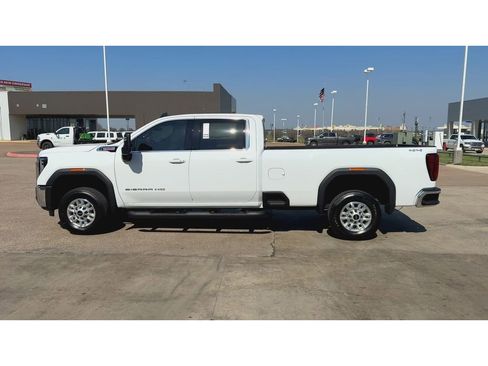 New 2026 GMC Sierra 2500 SLE w/ SLE Value Package; image 5