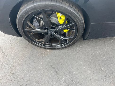 Used 2021 Chevrolet Corvette Stingray Premium Conv w/ Z51 Performance Package image 24