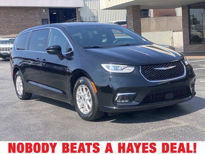 Certified 2025 Chrysler Pacifica Select