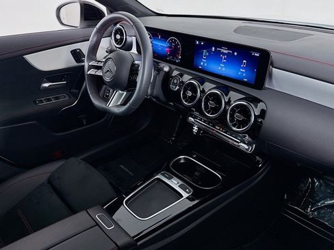 Used 2026 Mercedes-Benz CLA 250 image 16