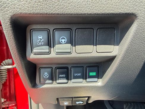 Used 2020 Nissan Rogue Sport SV w/ Technology Package AWD/4WD image 37