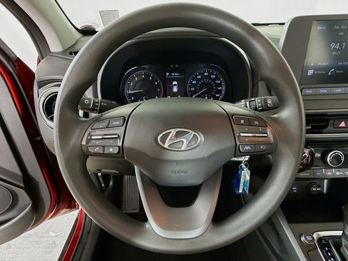 Used 2023 Hyundai Kona SE image 11