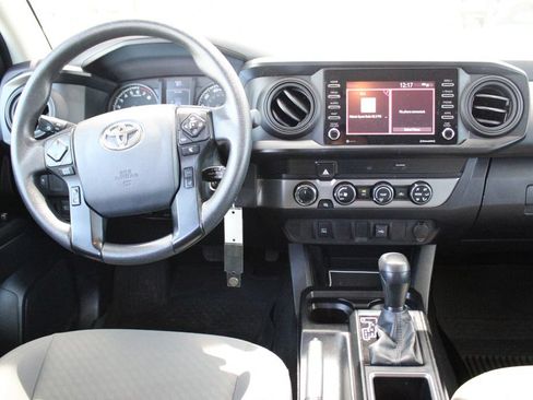 Used 2020 Toyota Tacoma SR AWD/4WD image 2