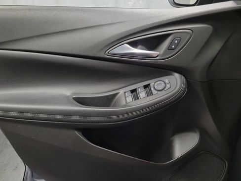 Used 2021 Buick Encore GX Preferred AWD/4WD image 24