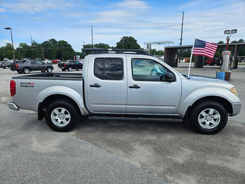 Used 2005 Nissan Frontier NISMO w/ (J01) Sunroof Pkg AWD/4WD image 7