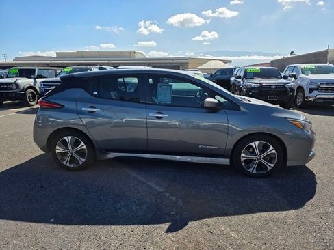Used 2019 Nissan Leaf SV image 8