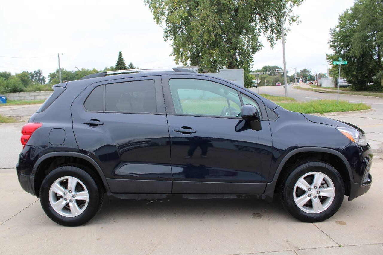 Used 2021 Chevrolet Trax LT AWD/4WD image 5