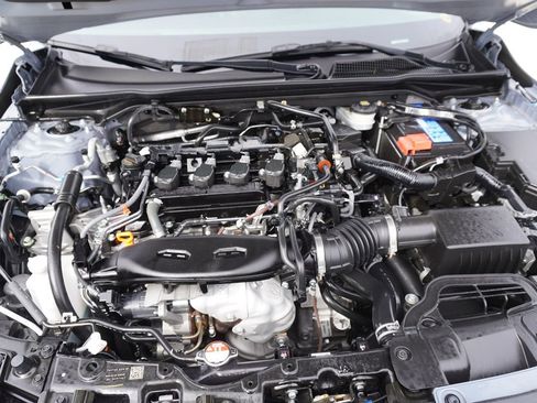 Used 2022 Honda Civic Sport Touring image 4