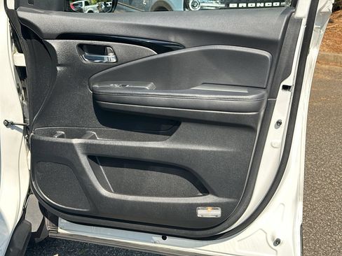 Used 2021 Honda Pilot Elite image 16