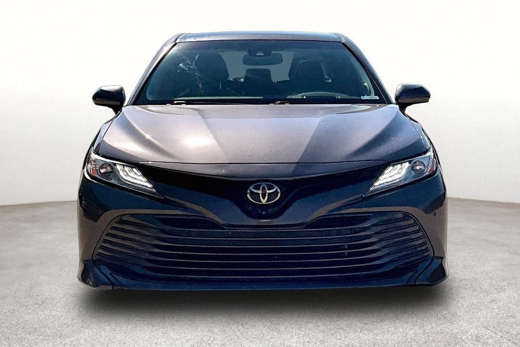 Used 2018 Toyota Camry XLE w/ Driver Assist Package FWD image 3