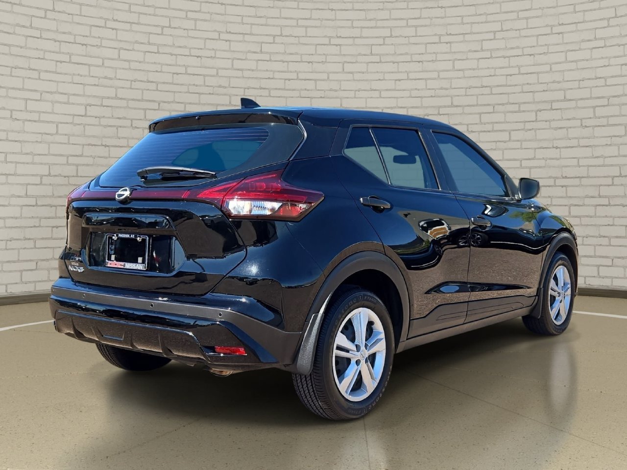 Used 2025 Nissan Kicks Play S FWD image 5