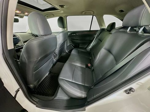 Used 2019 Subaru Outback 2.5i Limited AWD/4WD image 31