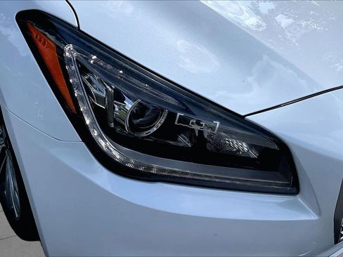 Used 2017 Genesis G80 3.8 RWD image 27