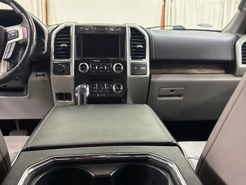 Used 2020 Ford F150 Lariat w/ Equipment Group 502A Luxury AWD/4WD image 21