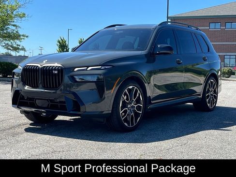 Used 2026 BMW X7 M60i AWD/4WD image 3