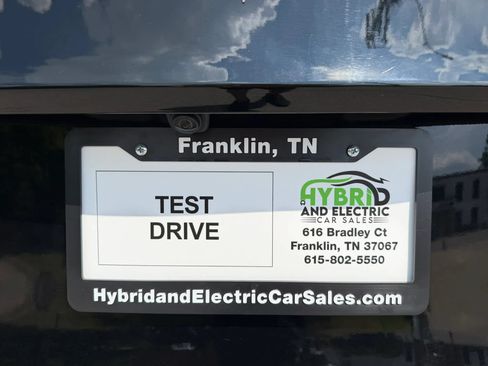 Used 2023 Tesla Model Y Long Range AWD/4WD image 5