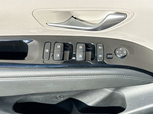 Used 2023 Hyundai Tucson Limited image 17