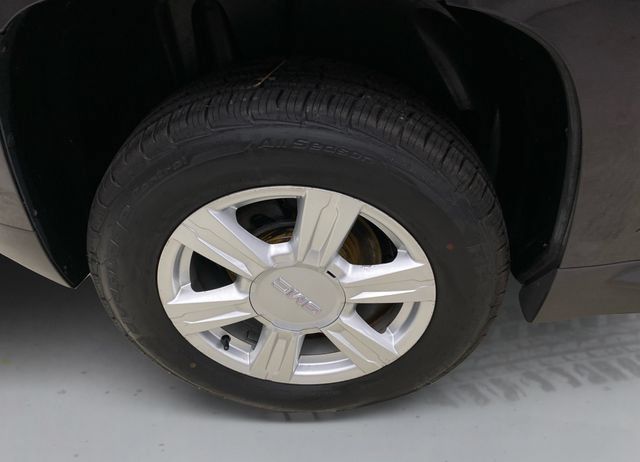 Used 2015 GMC Terrain SLE AWD/4WD image 17