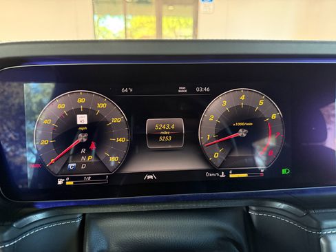 Used 2024 Mercedes-Benz G 550 G 550 image 33