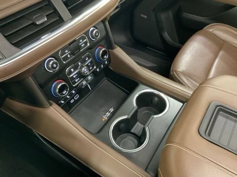 Used 2023 Chevrolet Tahoe High Country AWD/4WD image 15
