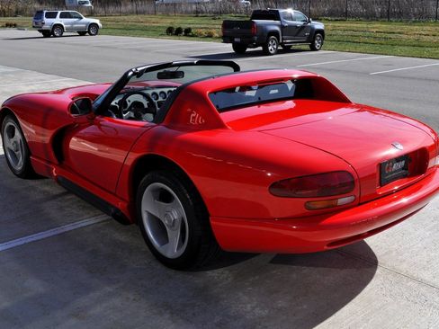 Used 1994 Dodge Viper RT/10 image 30