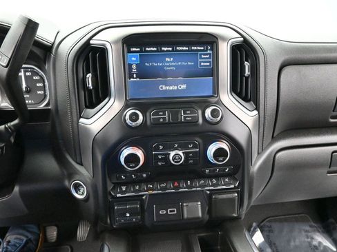 Used 2022 GMC Sierra 3500 Denali w/ Denali Ultimate Package AWD/4WD image 22