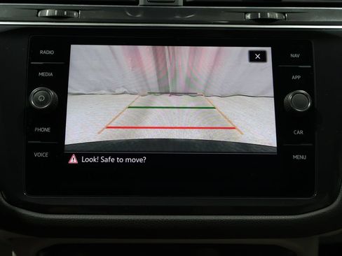 Used 2022 Volkswagen Tiguan SEL R-Line AWD/4WD image 29