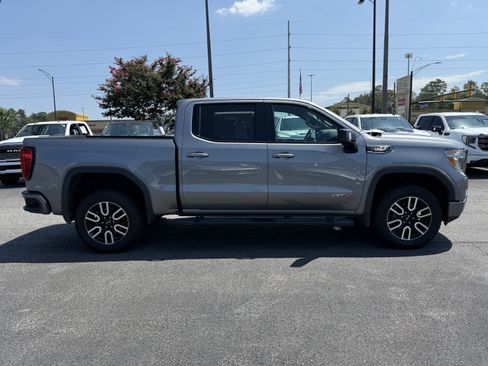 Used 2020 GMC Sierra 1500 AT4 w/ AT4 Premium Package AWD/4WD image 12