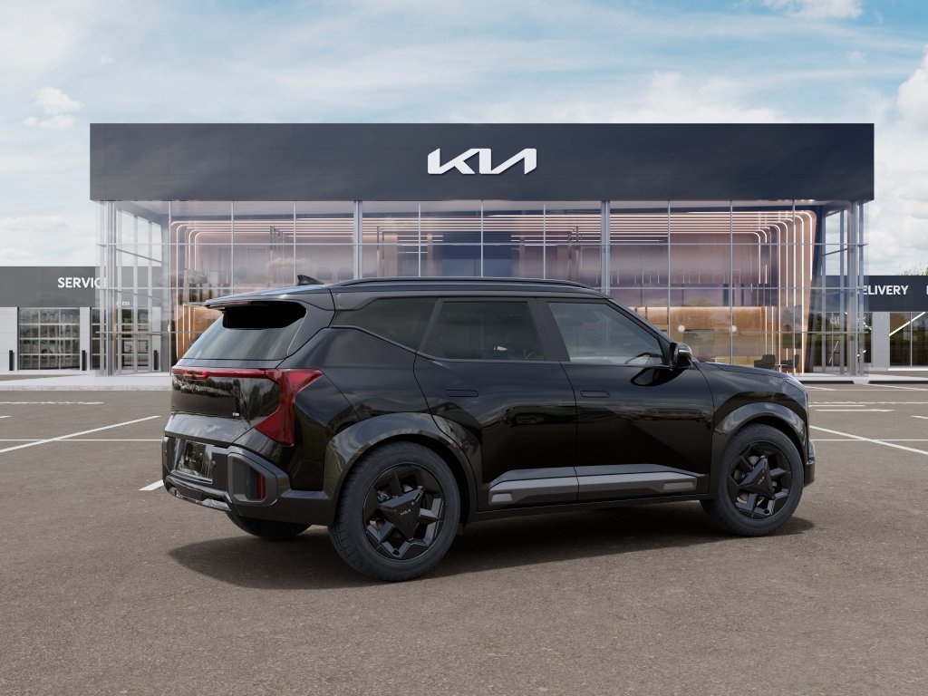 New 2027 Kia Seltos X-Line S w/ X-Line S Premium Package AWD/4WD image 6