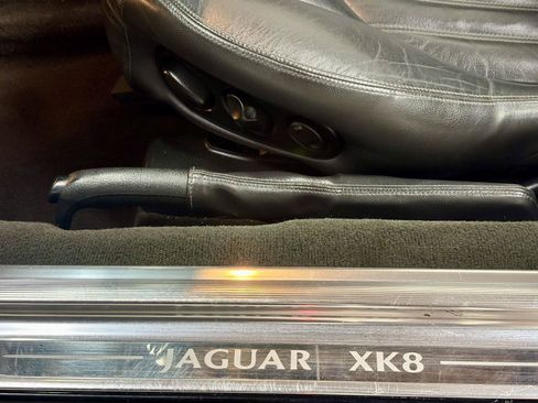Used 2005 Jaguar XK8 Convertible RWD image 22