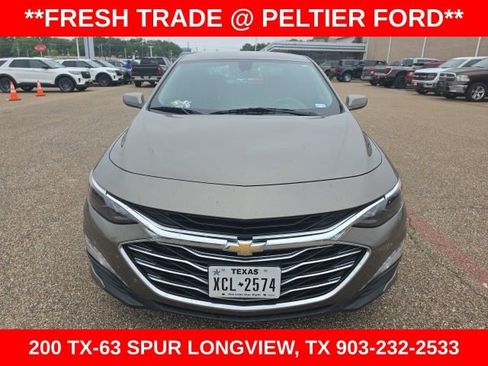 Used 2020 Chevrolet Malibu LT FWD image 2