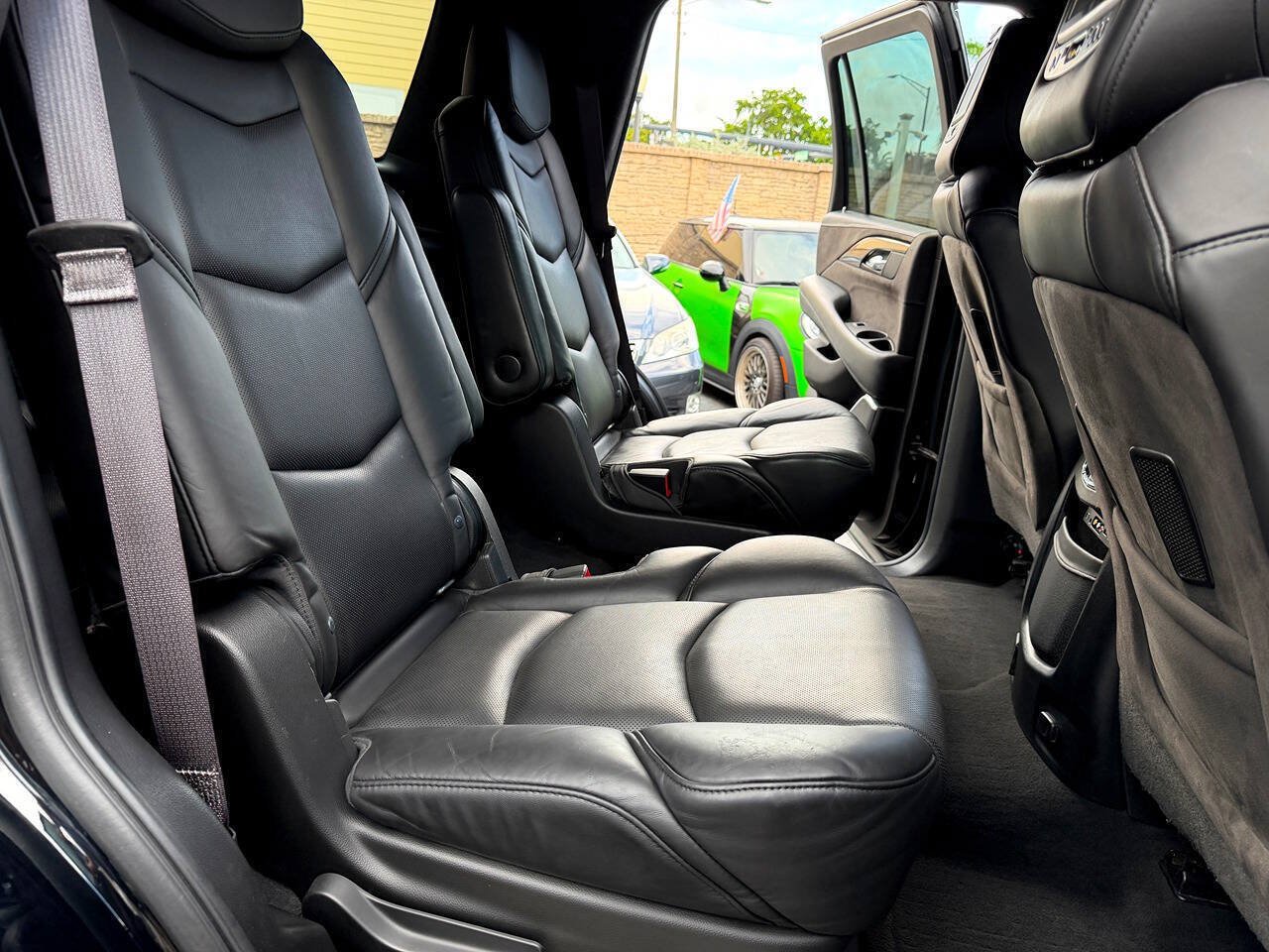 Used 2016 Cadillac Escalade Platinum AWD/4WD image 34