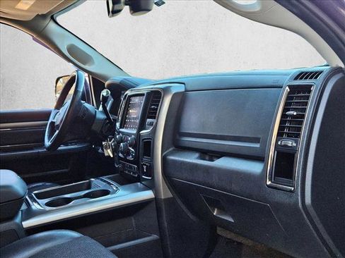 Used 2018 RAM 2500 Lone Star w/ Sport Appearance Group image 19