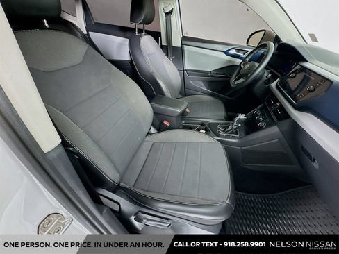 Used 2022 Volkswagen Taos SE FWD image 27