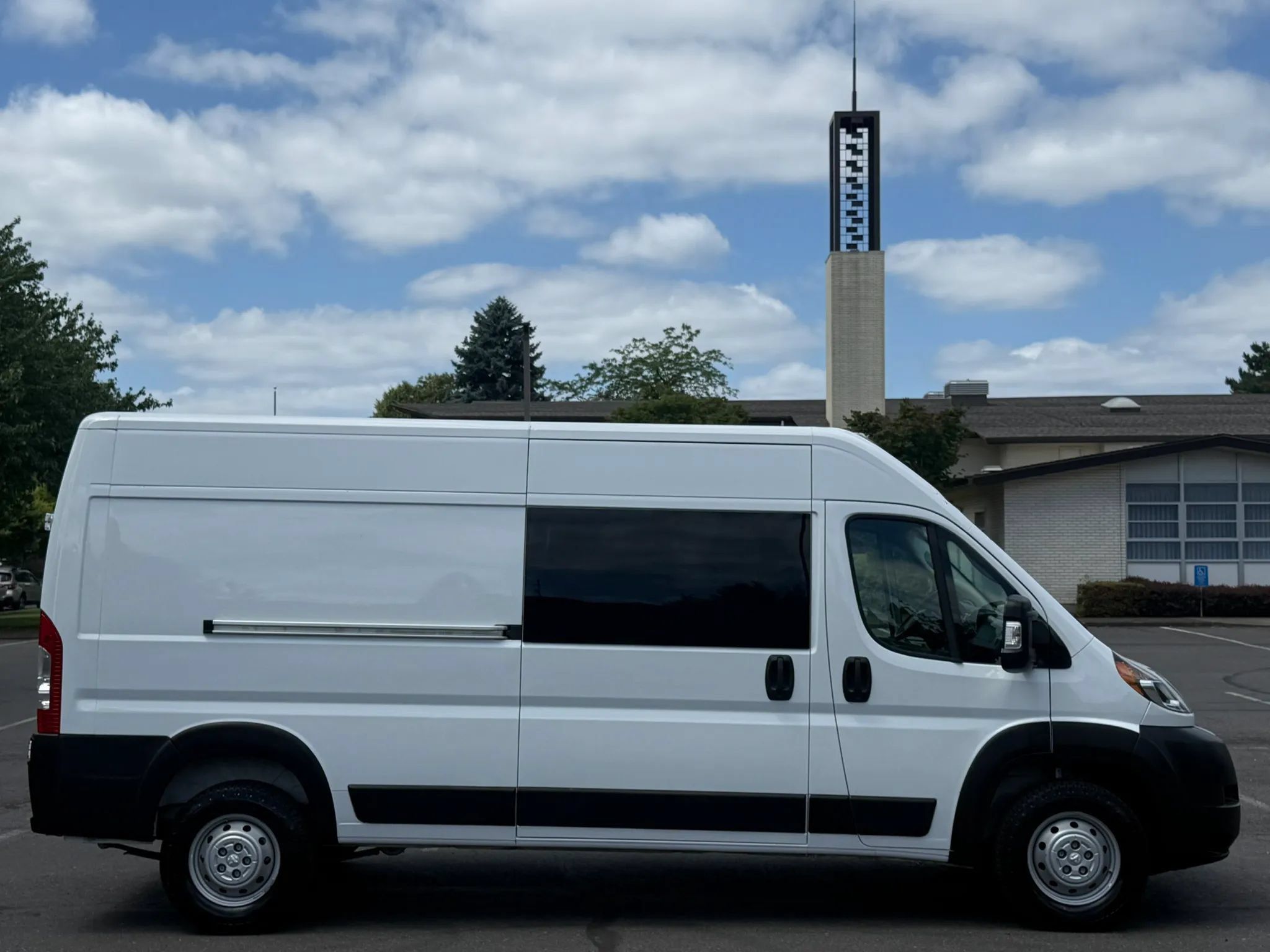 Used 2021 RAM ProMaster 2500 FWD image 7