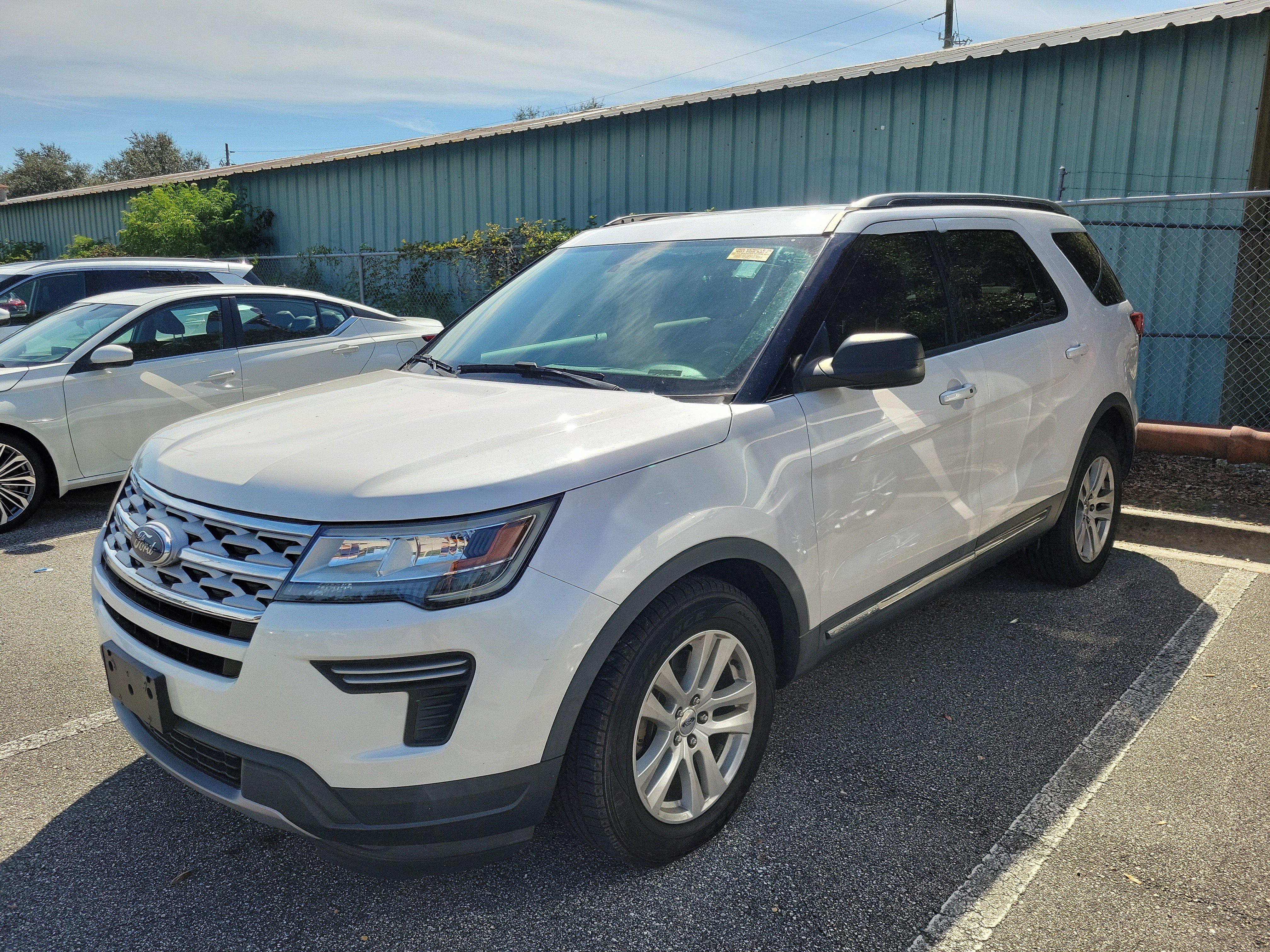 Used 2019 Ford Explorer XLT w/ Class III Trailer Tow Package FWD image 1