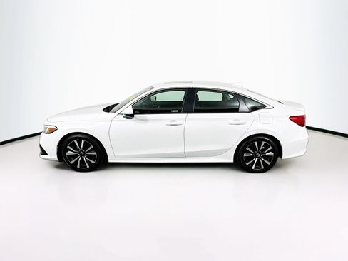 Used 2023 Honda Civic EX image 4
