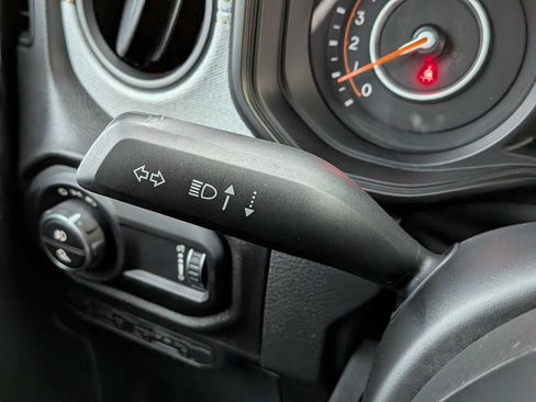 Used 2024 Jeep Gladiator Sport image 22