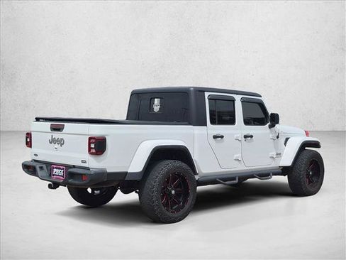 Used 2020 Jeep Gladiator Overland AWD/4WD image 5