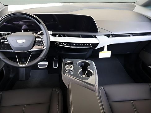 New 2026 Cadillac Optiq Sport 1 image 15