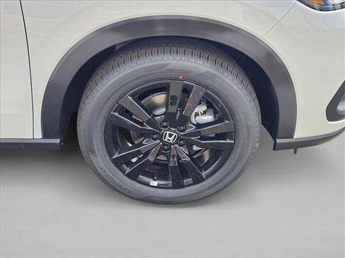 New 2026 Honda HR-V Sport image 9