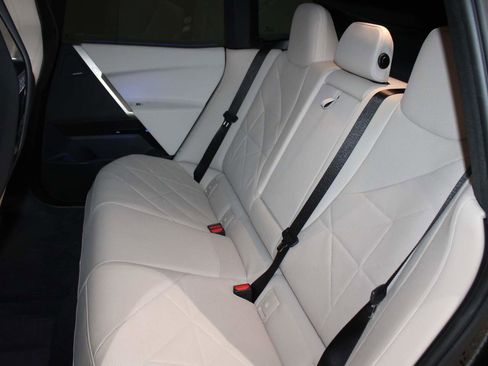 Certified 2023 BMW iX xDrive50 w/ Premium Package image 14