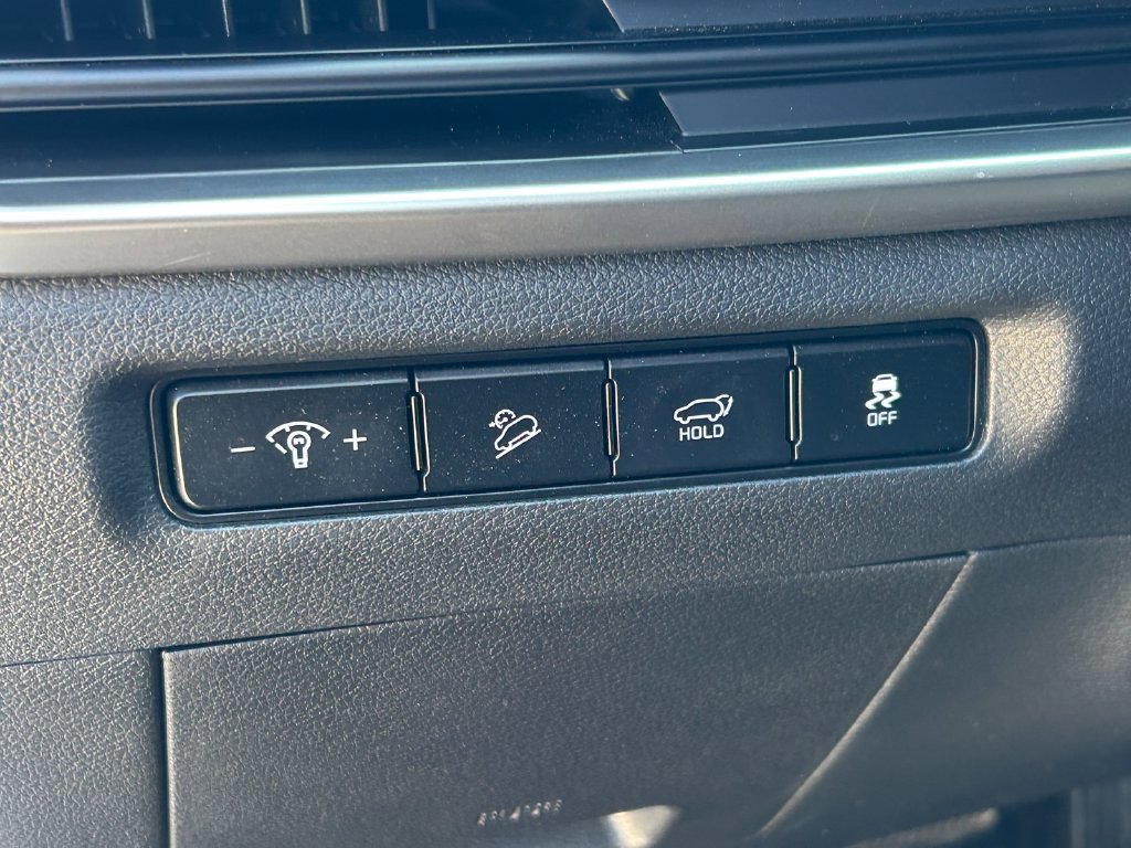 Used 2025 Kia Telluride S FWD image 26