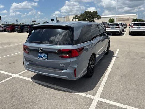 Used 2026 Honda Odyssey Sport-L image 5