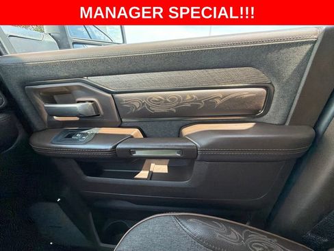 Used 2025 RAM 2500 Limited AWD/4WD image 36