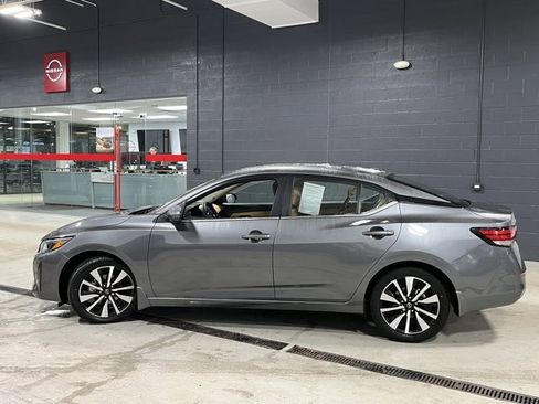 Used 2024 Nissan Sentra SV w/ SV Premium Package image 23