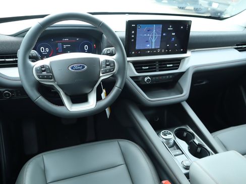New 2026 Ford Explorer Active AWD/4WD image 1