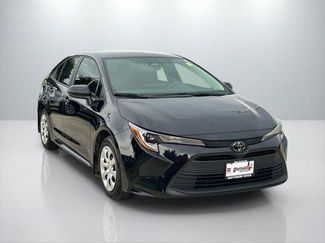 Certified 2025 Toyota Corolla LE FWD video 3