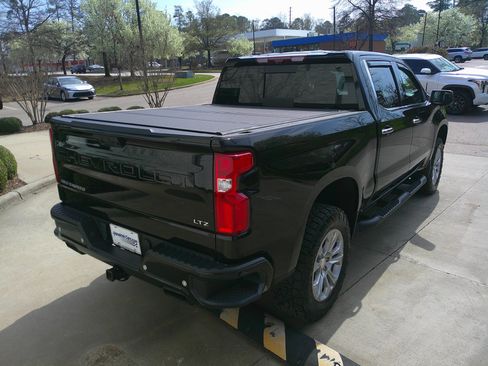 Used 2024 Chevrolet Silverado 1500 LTZ w/ LTZ Premium Package image 13