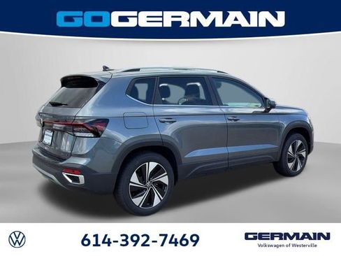 New 2026 Volkswagen Taos SE AWD/4WD image 9
